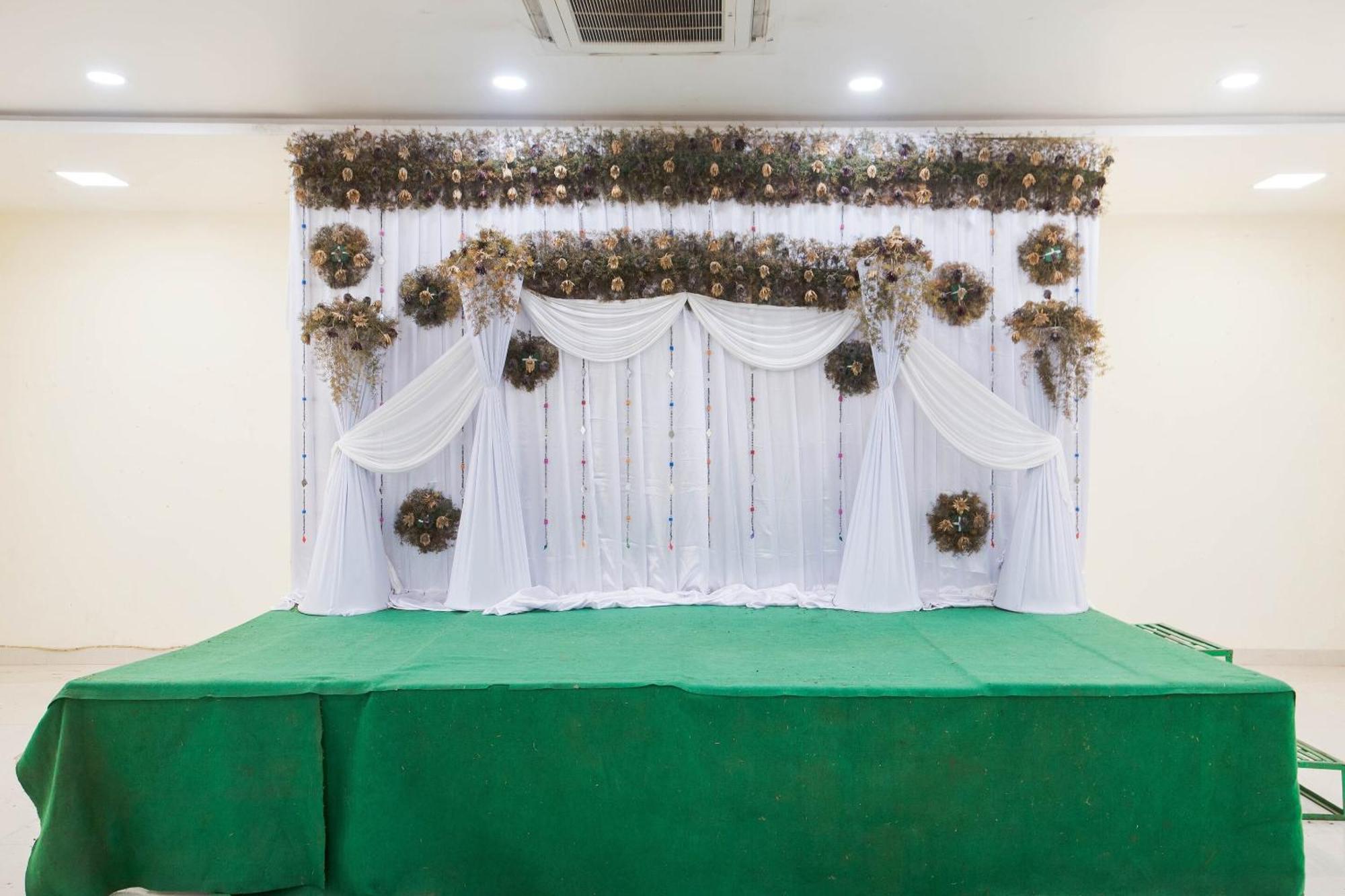 Capital O Aditya Grand Guntūr المظهر الخارجي الصورة